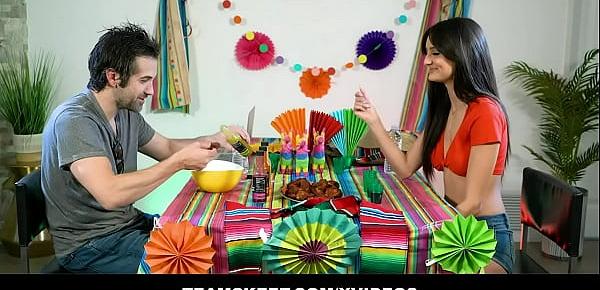  Hot Mexican Chick Eliza Ibarra Celebrates Cinco De Mayo With Lucky Stud